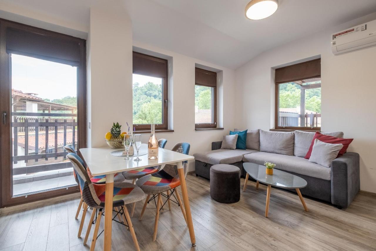 Tarnovgrad Apartments - Free Parking 大特尔诺沃 外观 照片