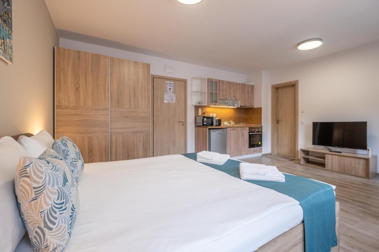 Tarnovgrad Apartments - Free Parking 大特尔诺沃 外观 照片