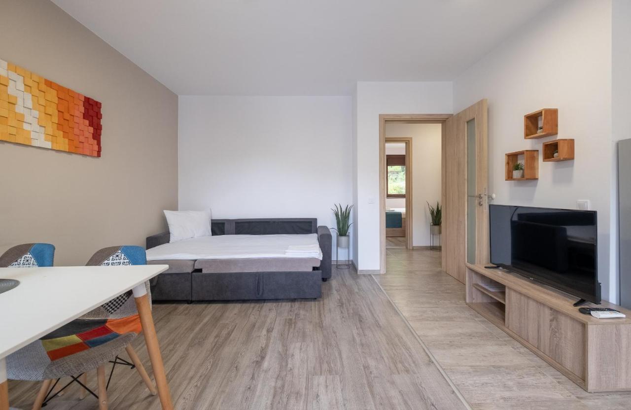 Tarnovgrad Apartments - Free Parking 大特尔诺沃 外观 照片