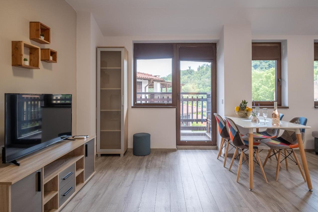 Tarnovgrad Apartments - Free Parking 大特尔诺沃 外观 照片